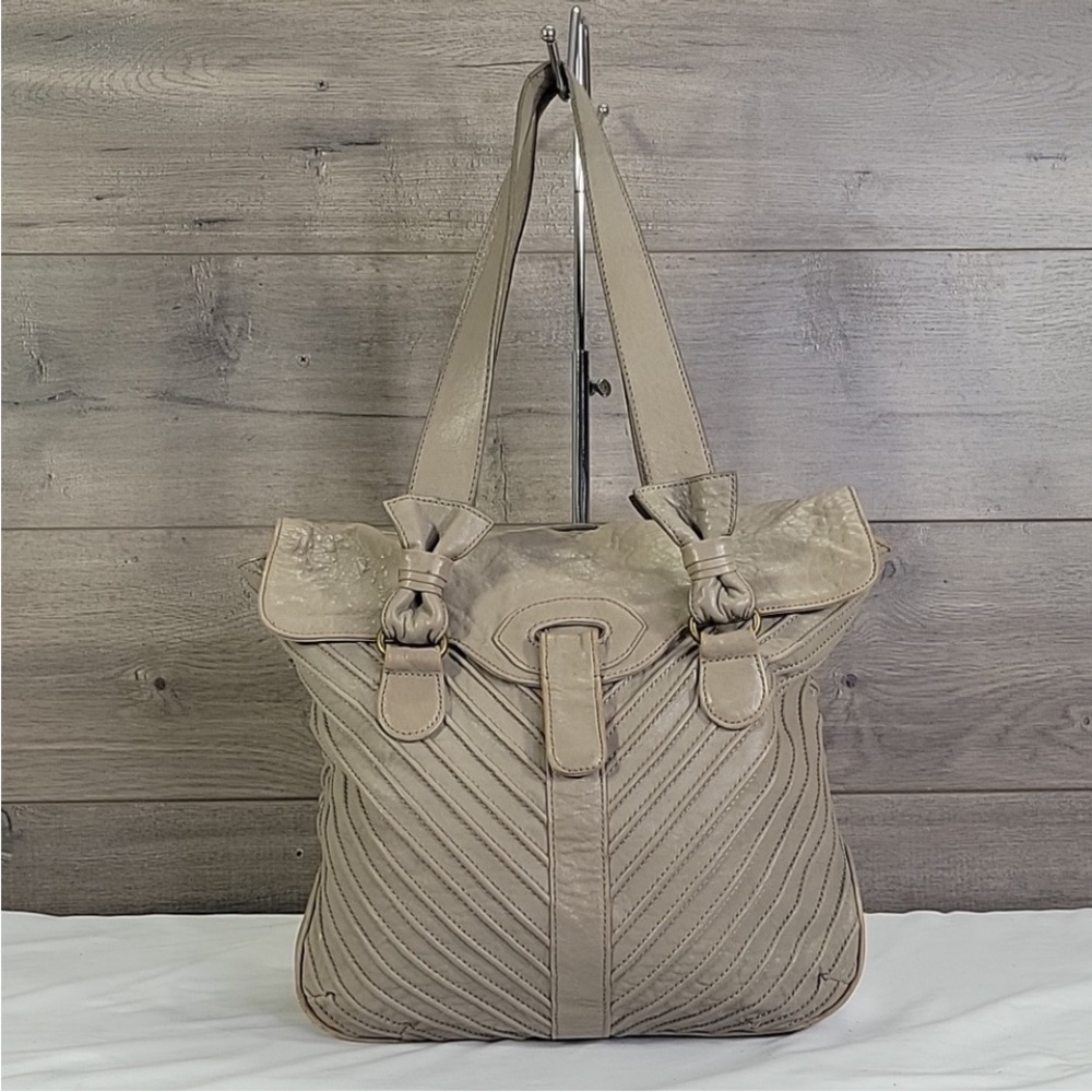 LUCKY PENNY Elegant leather Beige Women's Shoulder Bag